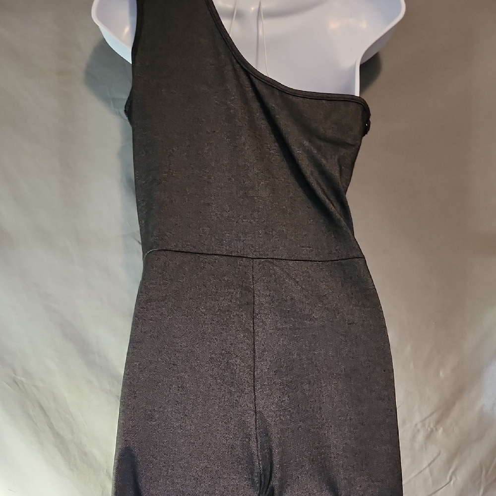 Sophisticated Denim Jumpsuit with Palazzo Pants - Picture 3 of 11